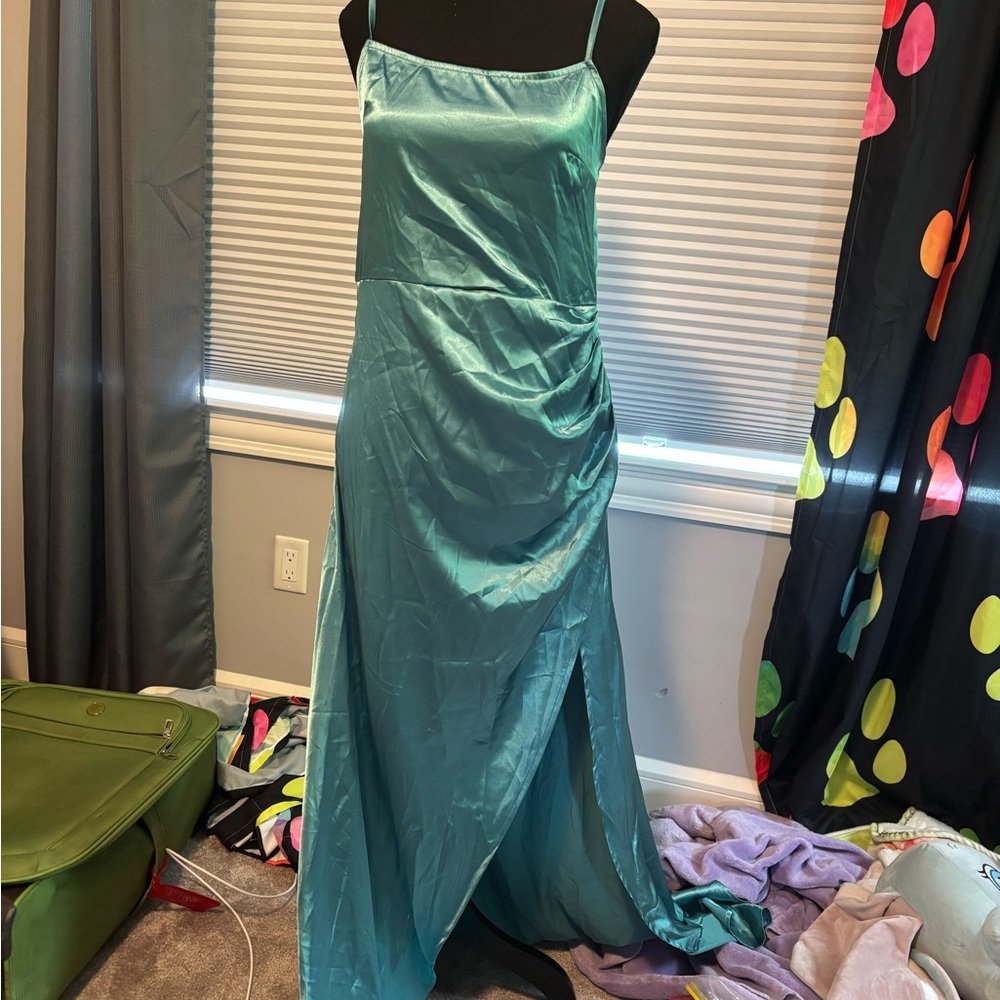 Green Spaghetti Strap Ruched Maxi Dress